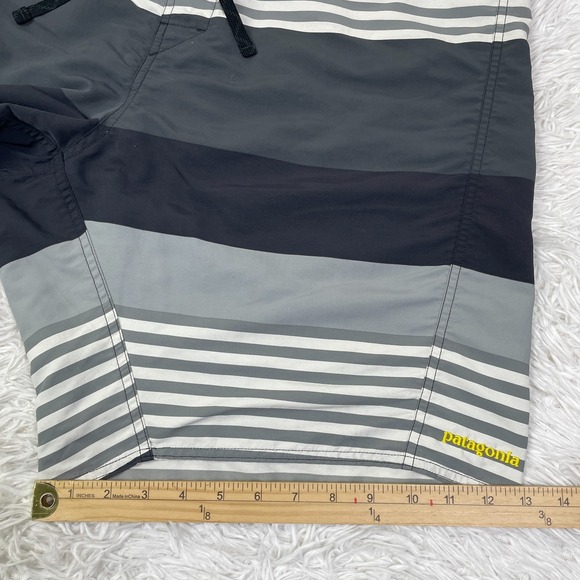 Patagonia‎ Shorts Mens 38 Gray Striped Wavefarer Printed Board Short Swim Pocket - Picture 8 of 11